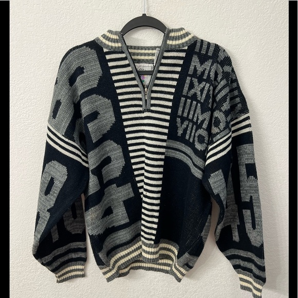 Hoopla mens sweater size small - Picture 1 of 6